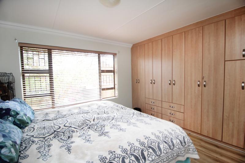 3 Bedroom Property for Sale in Fraaiuitsig Western Cape